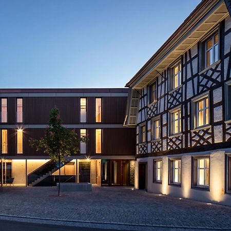 Sternen Bohlingen Aparthotel Buitenkant foto