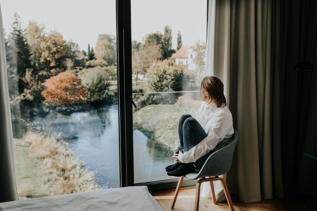 Sternen Bohlingen Aparthotel Buitenkant foto