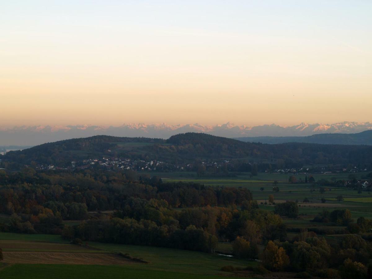 Sternen Bohlingen Aparthotel Buitenkant foto