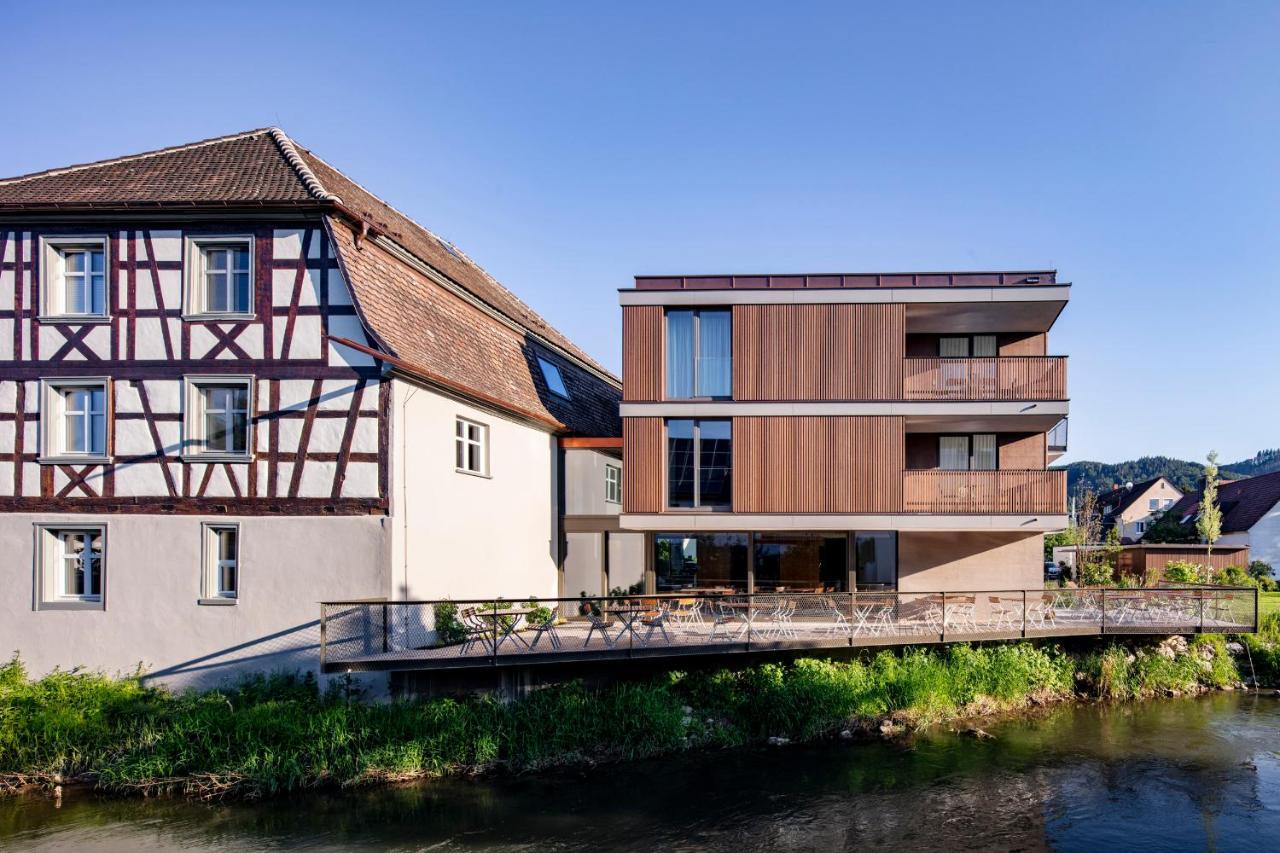 Sternen Bohlingen Aparthotel Buitenkant foto